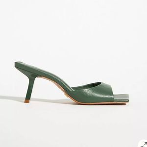 NEW Vicenza Square-Toe Mules Dark Green Leather US 8